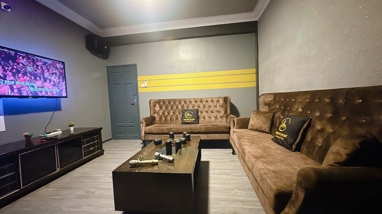 Karaoke Room