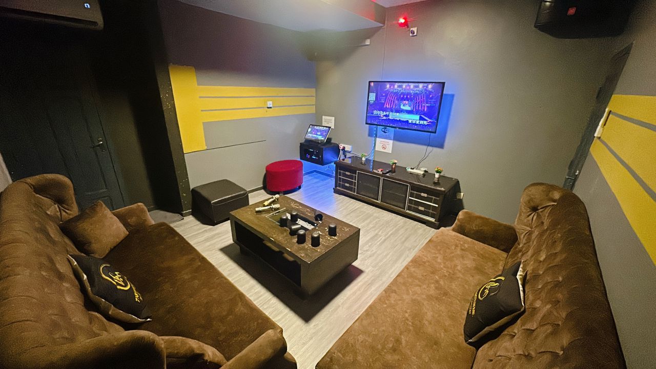 Karaoke Room