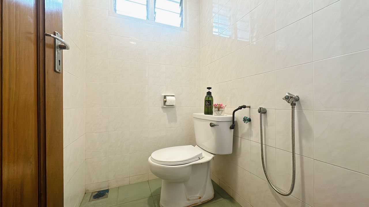 Toilet