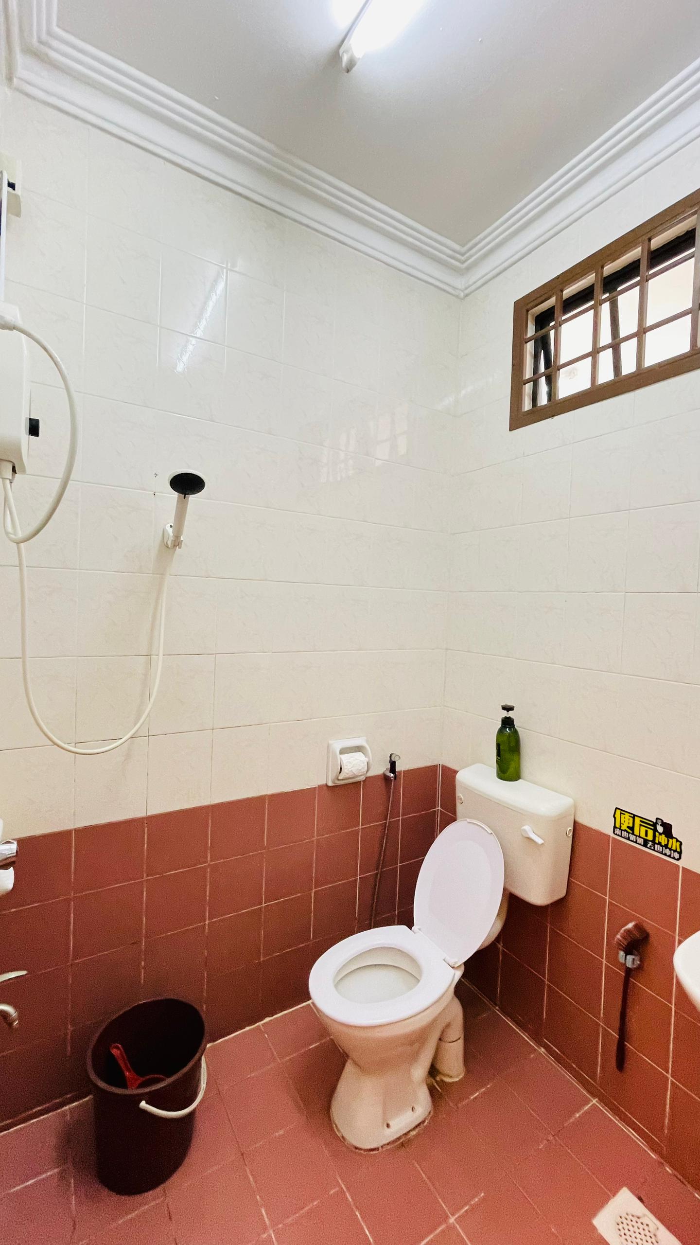 Toilet